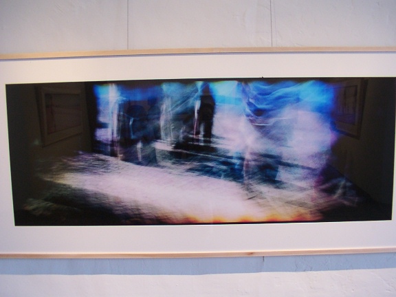 Mortensen's Miyelo Exhibit Pictures - 576x432, 78kB