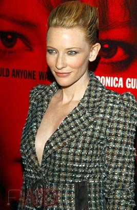 Blanchett at LA Premiere of 'Veronica Guerin' - 267x410, 27kB