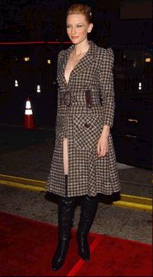 Blanchett at LA Premiere of 'Veronica Guerin' II - 220x399, 16kB