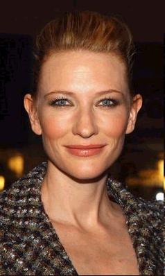 Blanchett at LA Premiere of 'Veronica Guerin' II - 238x398, 16kB