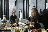 Denethor Dines While Pippin Sings - (800x533, 83kB)