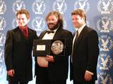 Elijah Wood, Peter Jackson and Sean Astin at the 56th Annual DGA Awards - (800x600, 103kB)