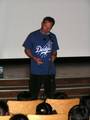 Bruce Hopkins visits Long Beach School - (600x800, 71kB)