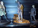 Uruk-hai Pod, Legolas, Orc Guard Statues from Sideshow Toy at Comic-Con - (640x480, 93kB)