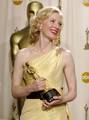 Oscars 2005 - (335x450, 15kB)
