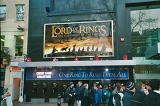 London Premiere Pictures: Fellowship Banner - (655x437, 72kB)