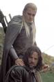Legolas Tells Aragorn He Has Not Failed - (529x800, 73kB)