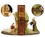 The Lord of the Rings Book and Bookends Gift Set - (696x566, 298kB)